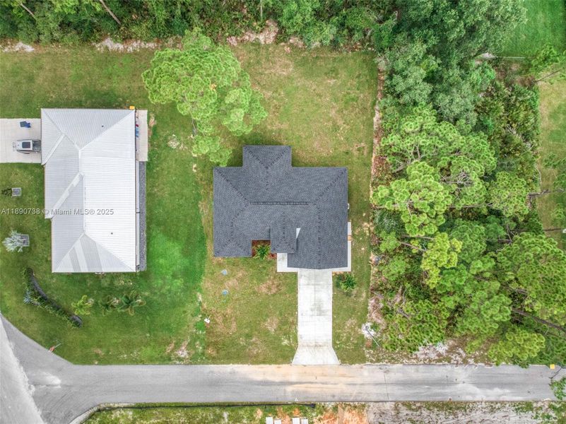 Image 37 of a home in . Image 37 of a home in .