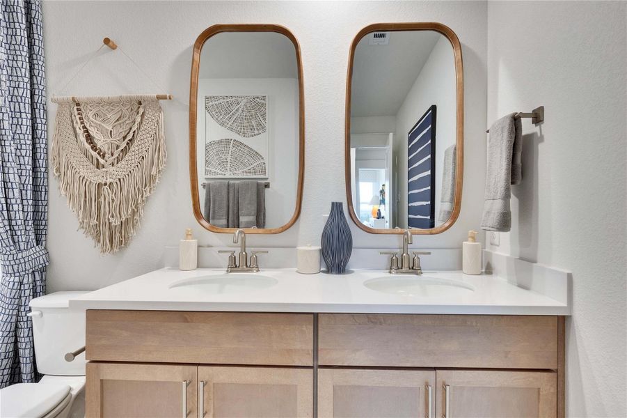 Model home photos of similar floorplans, not pictures of actual home. Model home photos of similar floorplans, not pictures of actual home.