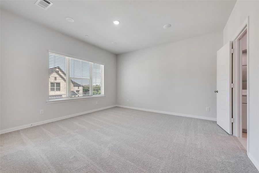 Spacious, unfurnished interior of a new home in Wade Settlement Townhomes, Frisco (Image 11).