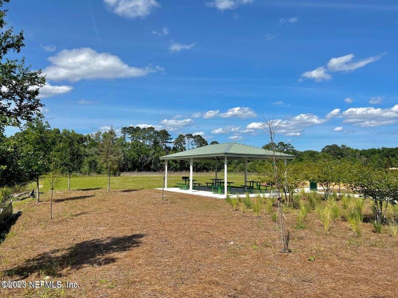 Community amenities in Summerglen, Jacksonville (Image 27).