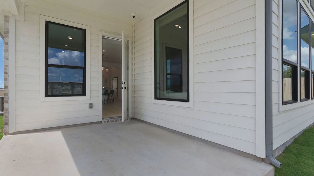 Representative exterior details of a home built from the Mariah by Chesmar Homes in University Heights, Round Rock (Image 3).