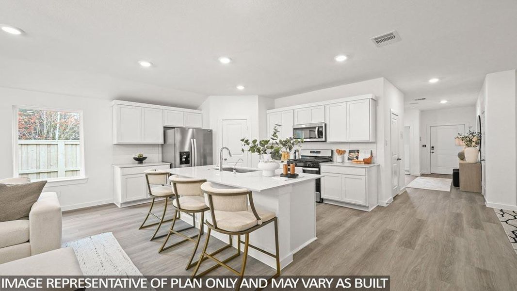 Furnished interior view inside a new home in Silverthorne, Conroe (Image 24).