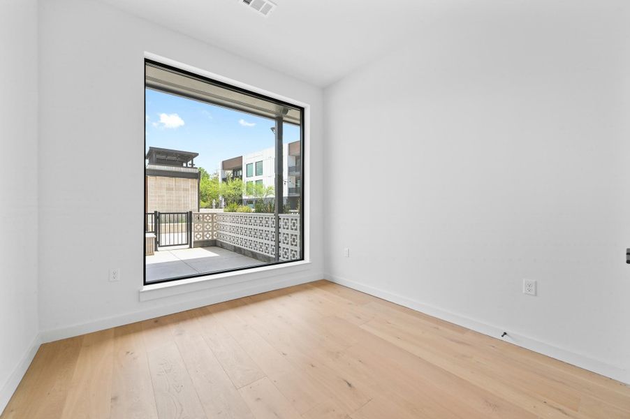Spacious, unfurnished interior of a new home in One Oak, Austin (Image 25).
