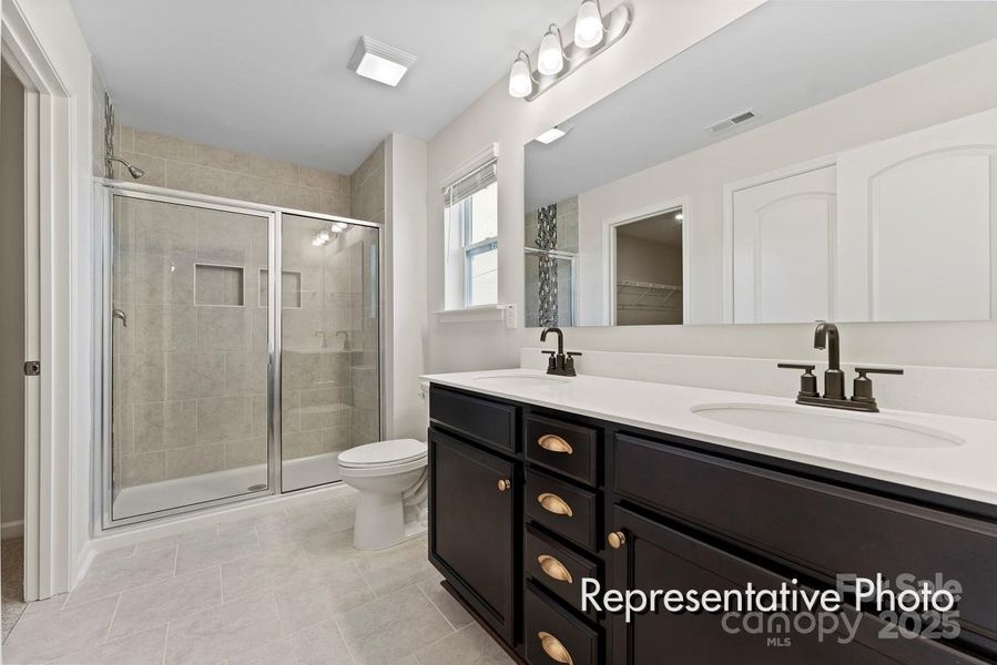 Furnished interior view inside a new home in , Red Cross (Image 7).