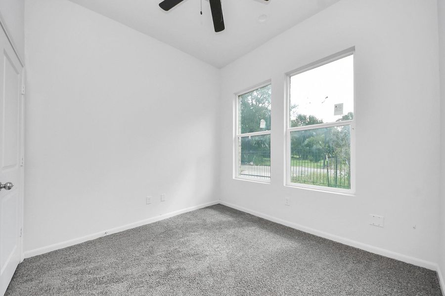 Spacious, unfurnished interior of a new home in , Houston (Image 20).
