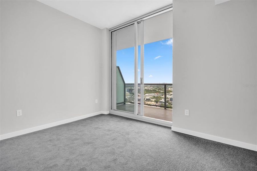 Spacious, unfurnished interior of a new home in , St. Petersburg (Image 61).
