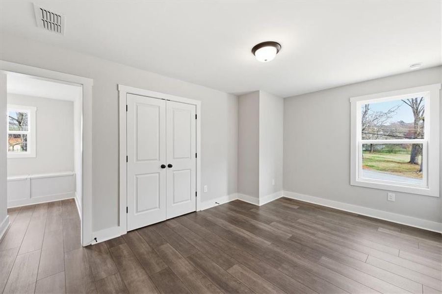Spacious, unfurnished interior of a new home in Ferguson Corners, Emerson (Image 25).