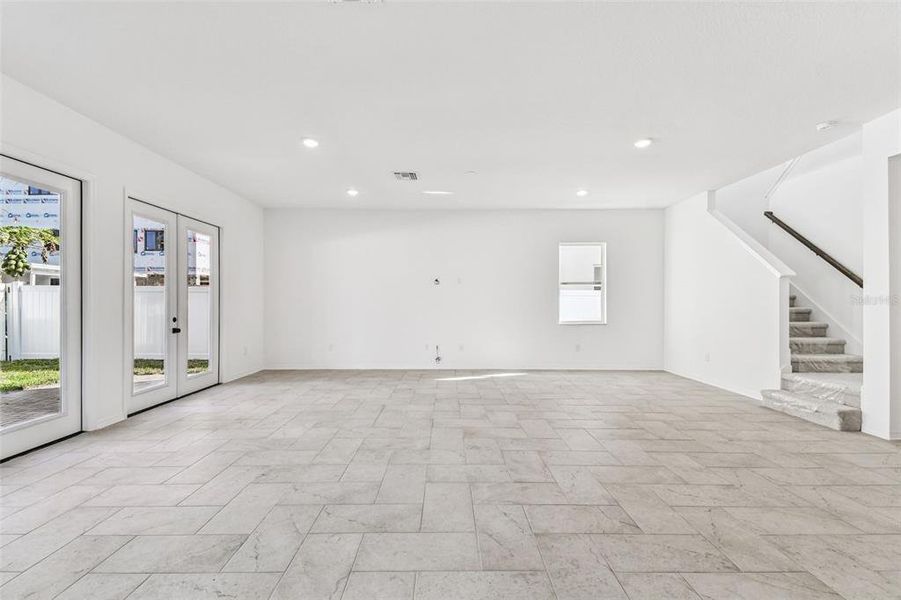 Spacious, unfurnished interior of a new home in City of Tampa, Tampa (Image 38).