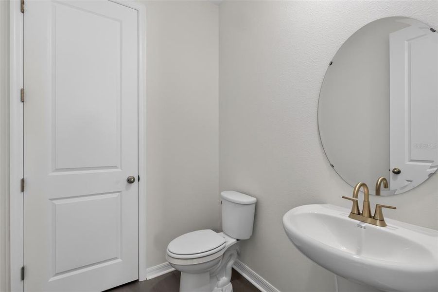 Furnished interior view inside a new home in , Kissimmee (Image 9).