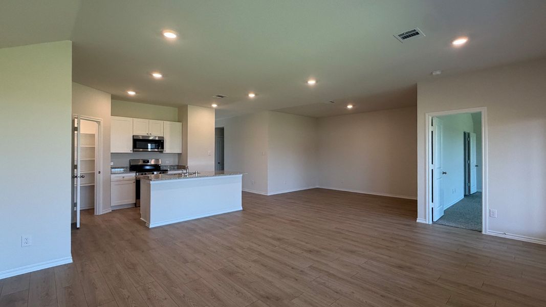Spacious, unfurnished interior of a new home in Northspur, Terrell (Image 21). Spacious, unfurnished interior of a new home in Northspur, Terrell (Image 21).