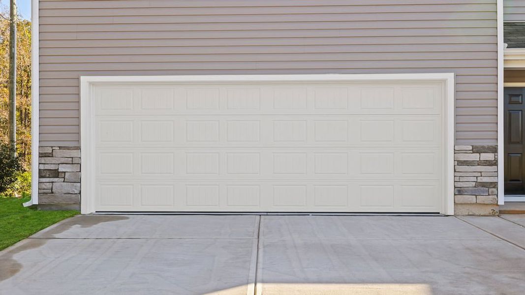 Exterior details and patio area of a home in Harrier Point, Woodruff (Image 3).