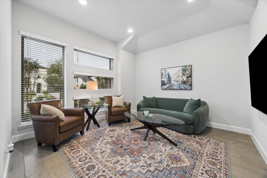 Furnished interior view inside a new home in Sienna, Missouri City (Image 9).