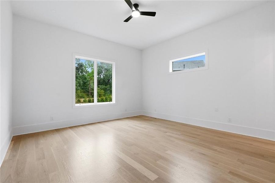 Spacious, unfurnished interior of a new home in , Alpharetta (Image 17). Spacious, unfurnished interior of a new home in , Alpharetta (Image 17).