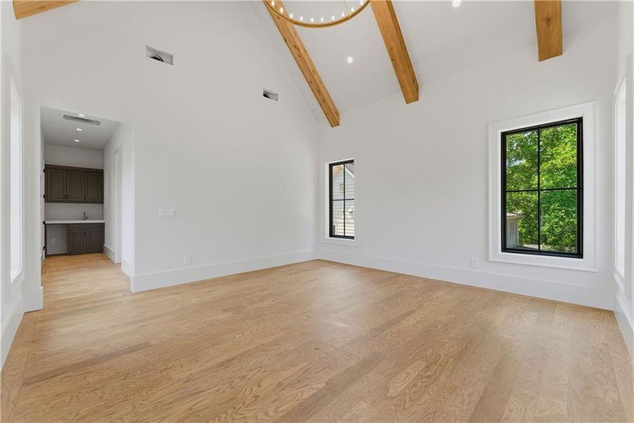 Spacious, unfurnished interior of a new home in , Atlanta (Image 47).