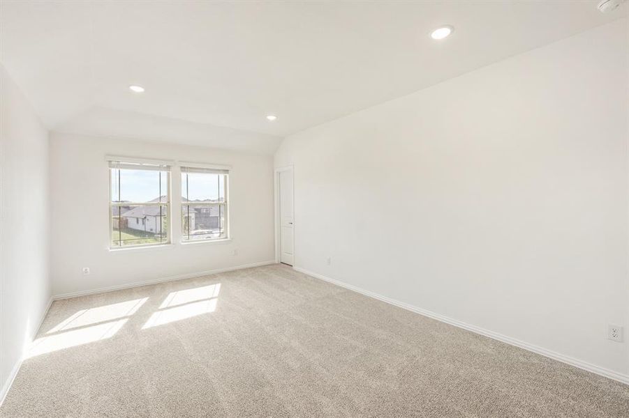 Spacious, unfurnished interior of a new home in ArrowBrooke, Aubrey (Image 36). Spacious, unfurnished interior of a new home in ArrowBrooke, Aubrey (Image 36).
