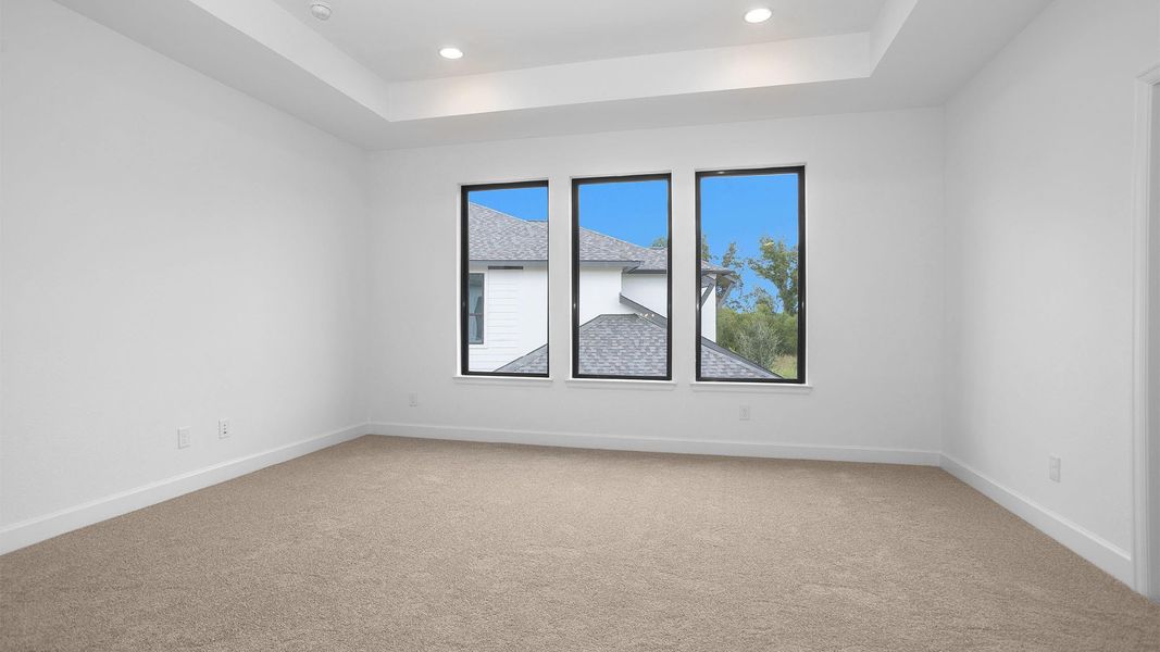 Spacious, unfurnished interior of a new home in Sienna 55' - Valencia, Missouri City (Image 9). Spacious, unfurnished interior of a new home in Sienna 55' - Valencia, Missouri City (Image 9).