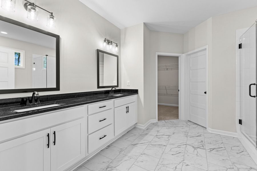 Furnished interior view inside a new home in Golfview, Thomaston (Image 11).