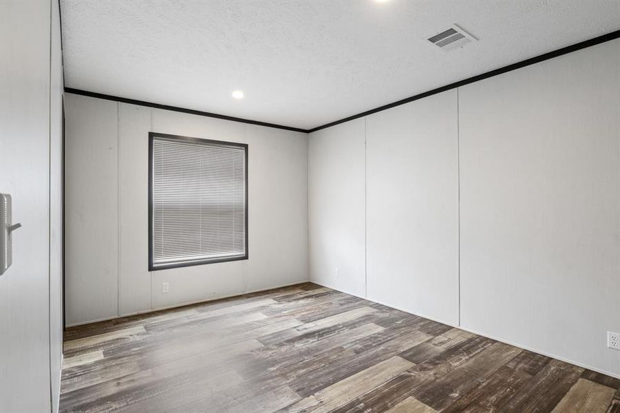 Spacious, unfurnished interior of a new home in , Mount Pleasant (Image 26).