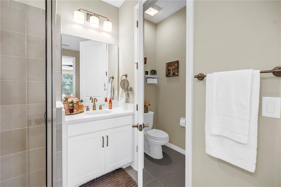 Furnished interior view inside a new home in , Sarasota (Image 15).