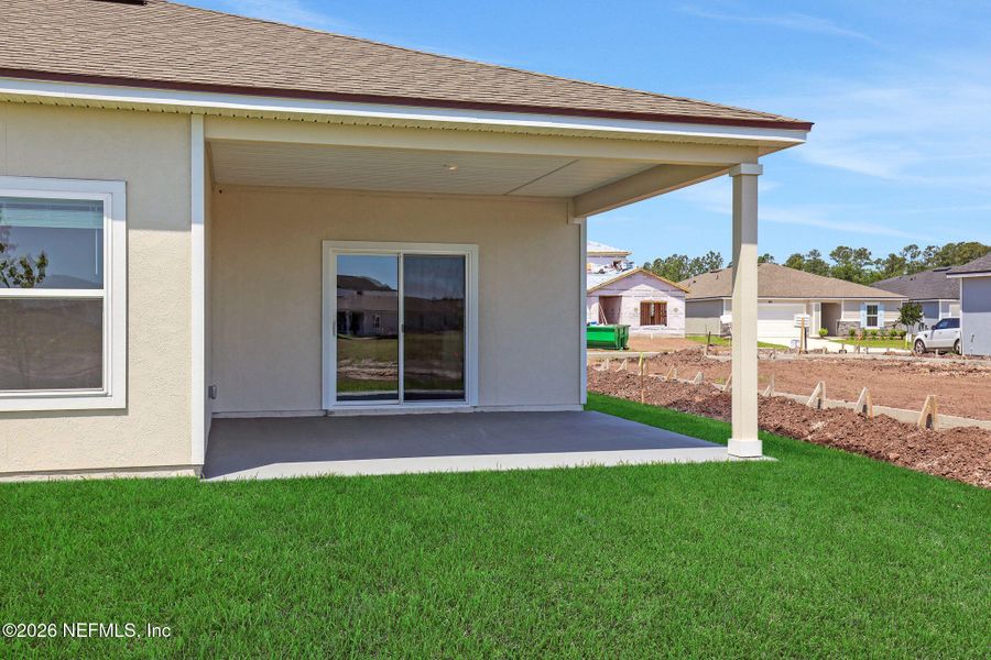 Exterior details and patio area of a home in Diamond Springs, Jacksonville (Image 20).