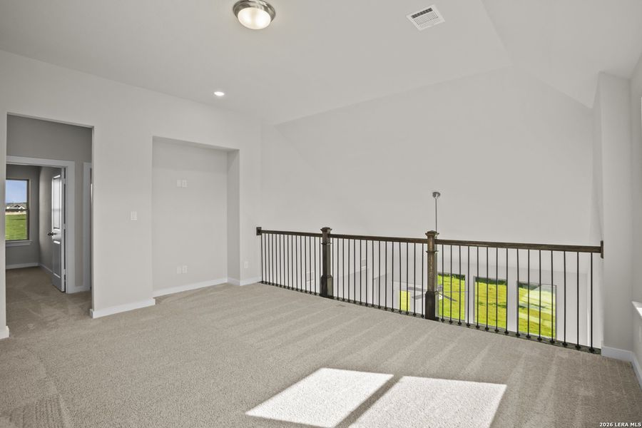 Spacious, unfurnished interior of a new home in Stillwater Ranch, San Antonio (Image 23).