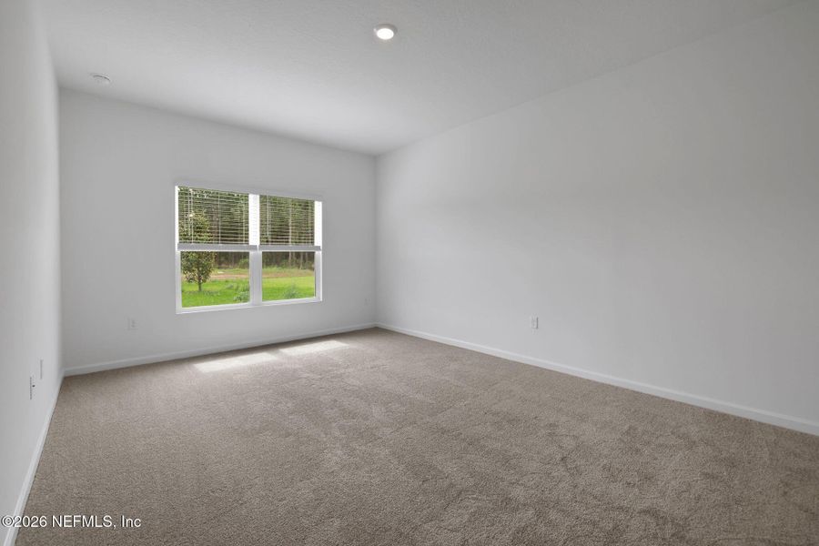 Spacious, unfurnished interior of a new home in Amberly, Green Cove Springs (Image 20).