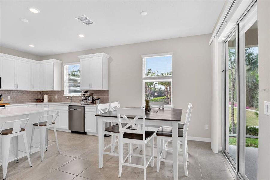 Furnished interior view inside a new home in , Deland (Image 11).