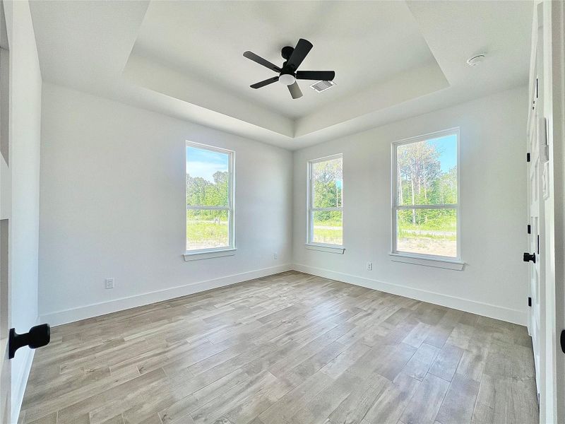 Spacious, unfurnished interior of a new home in , Dayton (Image 18).