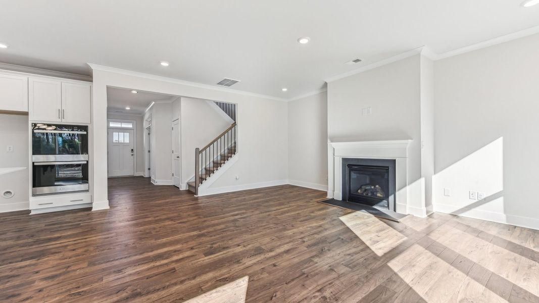Spacious, unfurnished interior of a new home in Westport, York (Image 14).