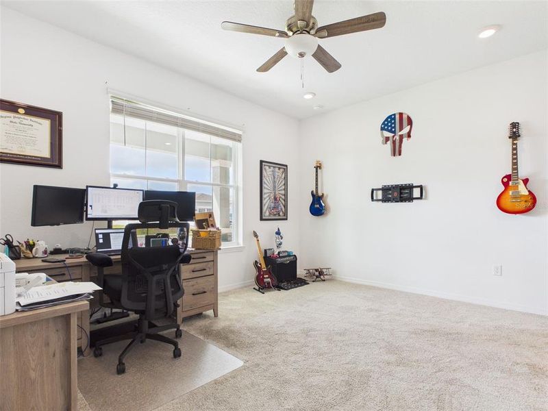 Furnished interior view inside a new home in , Ocala (Image 32).
