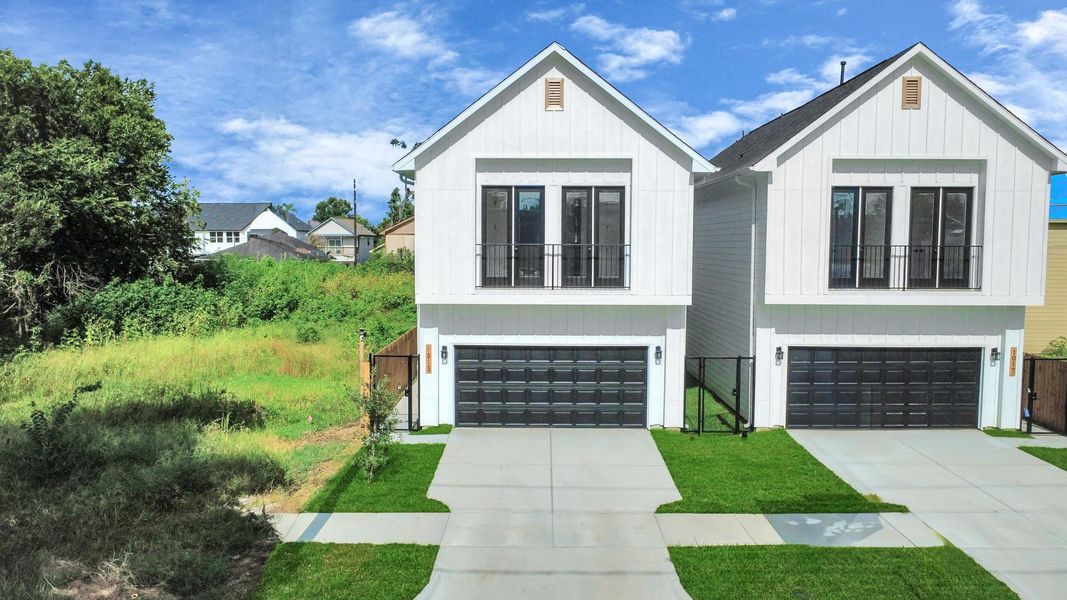 Front exterior of a new home in , Houston, TX, highlighting curb appeal (Image 1). Front exterior of a new home in , Houston, TX, highlighting curb appeal (Image 1).