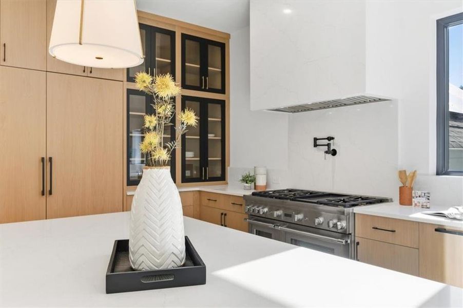 Close-up of interior finishes inside a home in Aster, Roswell (Image 21).