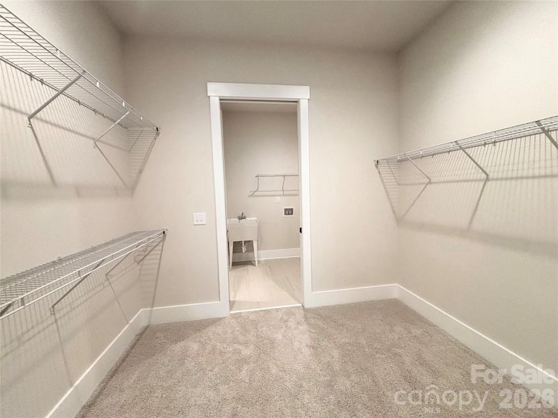 Spacious, unfurnished interior of a new home in Cumberland, Concord (Image 15).