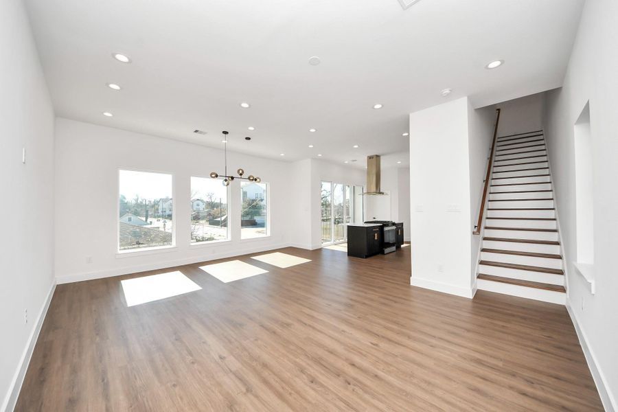 Spacious, unfurnished interior of a new home in , Houston (Image 26).