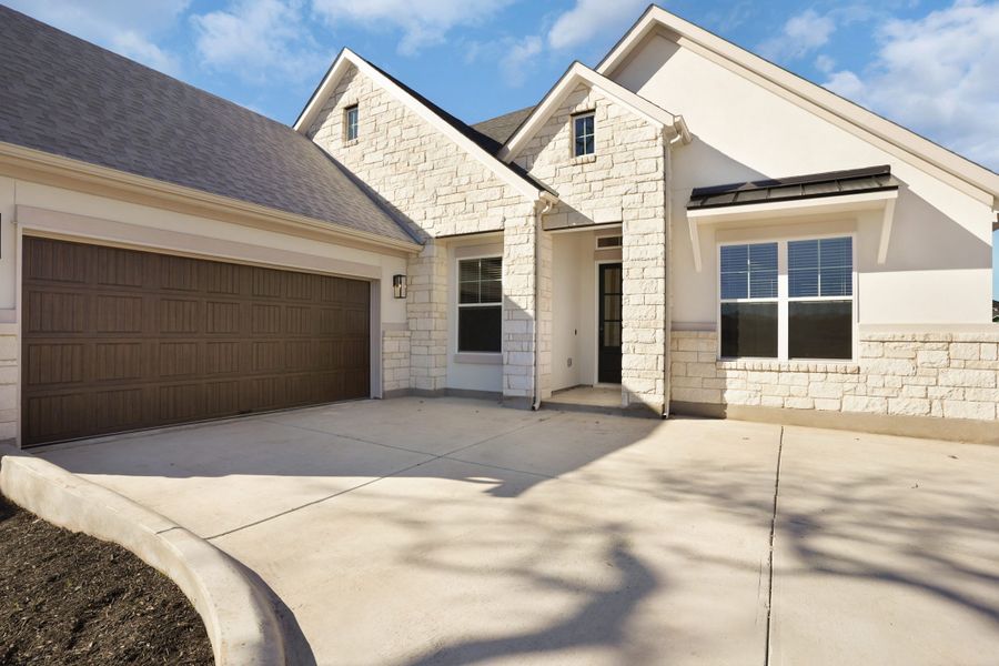 Exterior details and patio area of a home in Broken Oak, Georgetown (Image 38).
