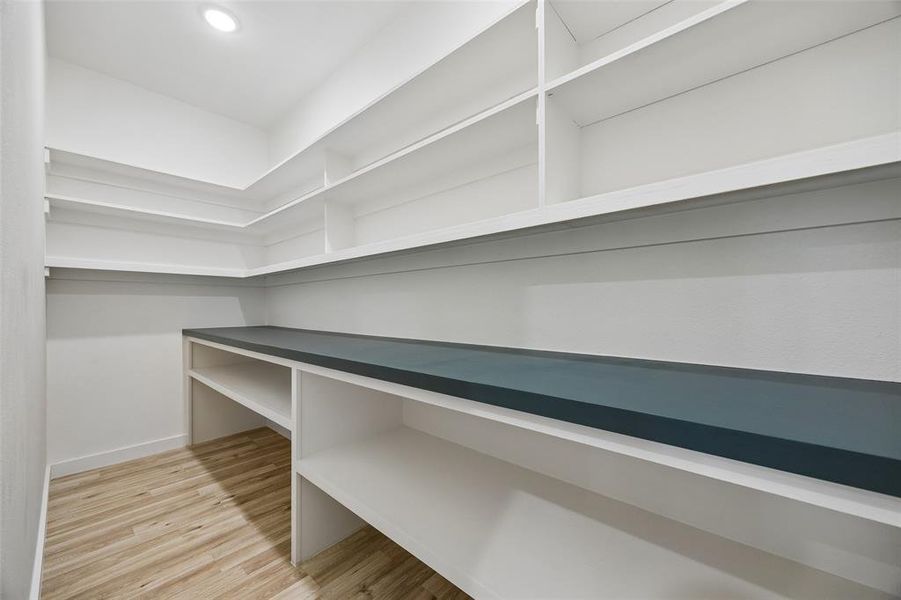 Spacious, unfurnished interior of a new home in , Mesquite (Image 30).