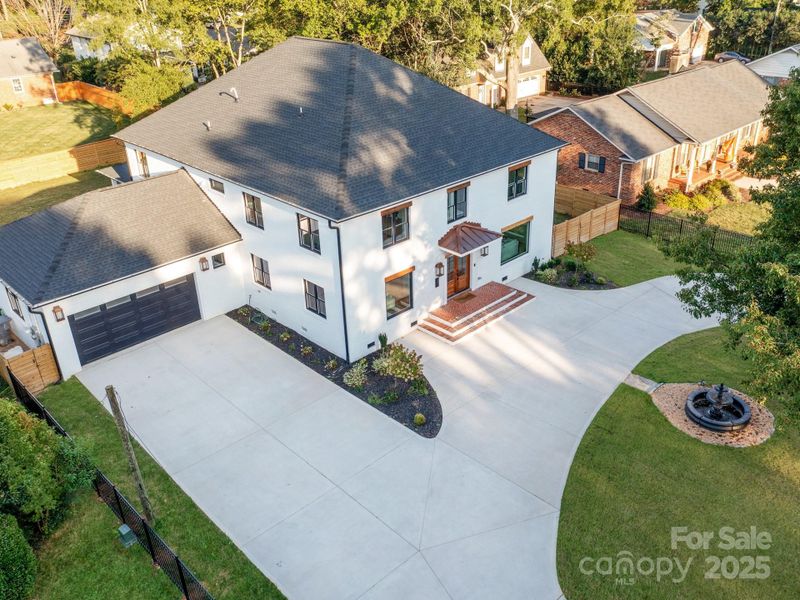 Image 43 of a home in .