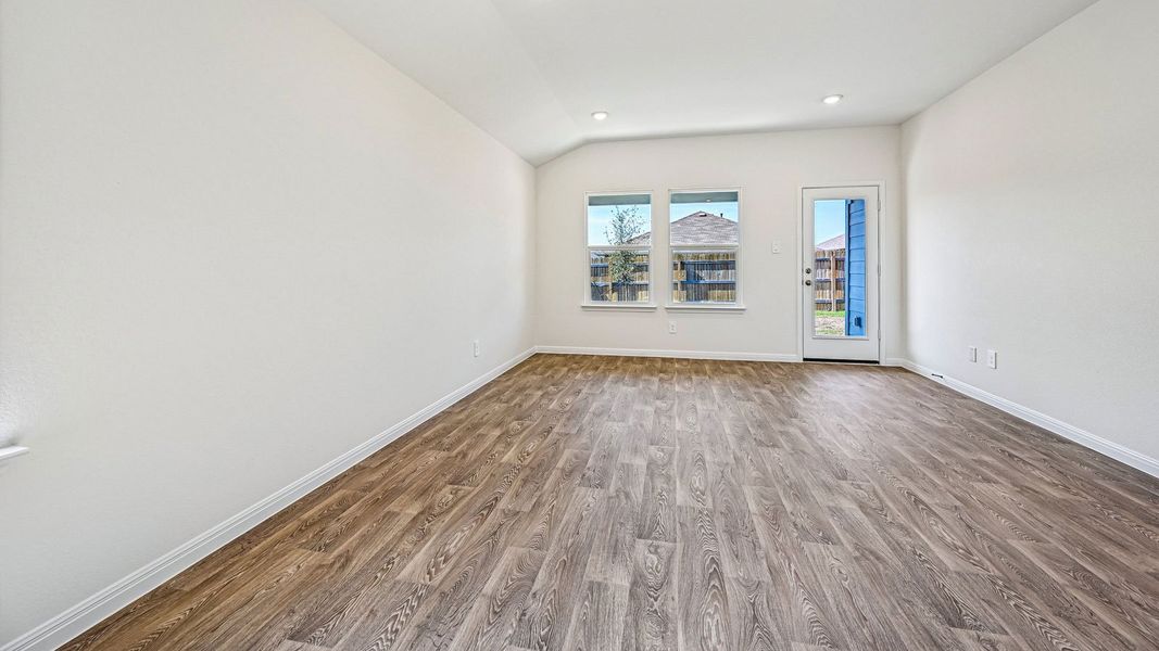 Spacious, unfurnished interior of a new home in Southgrove, Kyle (Image 22).