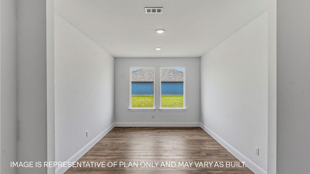 Spacious, unfurnished interior of a new home in Riverview, Georgetown (Image 13).