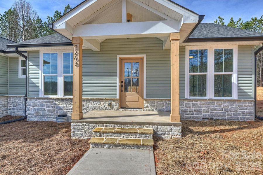 Exterior details and patio area of a home in , Lincolnton (Image 3).