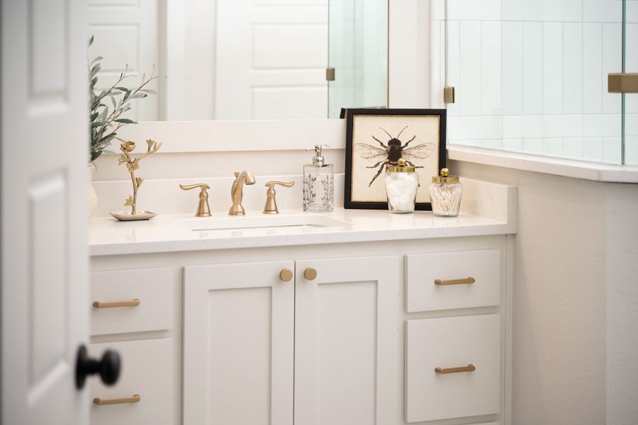 Representative interior finishes for a home built from the The Addison by Reece Homes in Pebble Creek, College Station (Image 24).