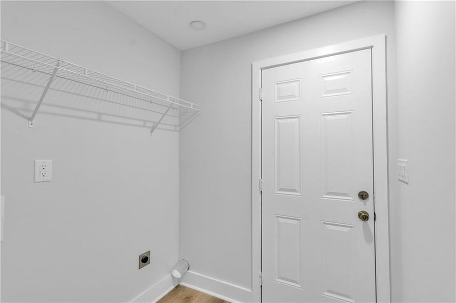 Spacious, unfurnished interior of a new home in , Atlanta (Image 15).