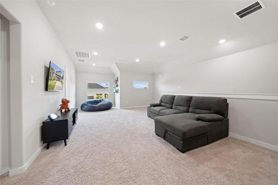 Furnished interior view inside a new home in Eastridge, McKinney (Image 25).