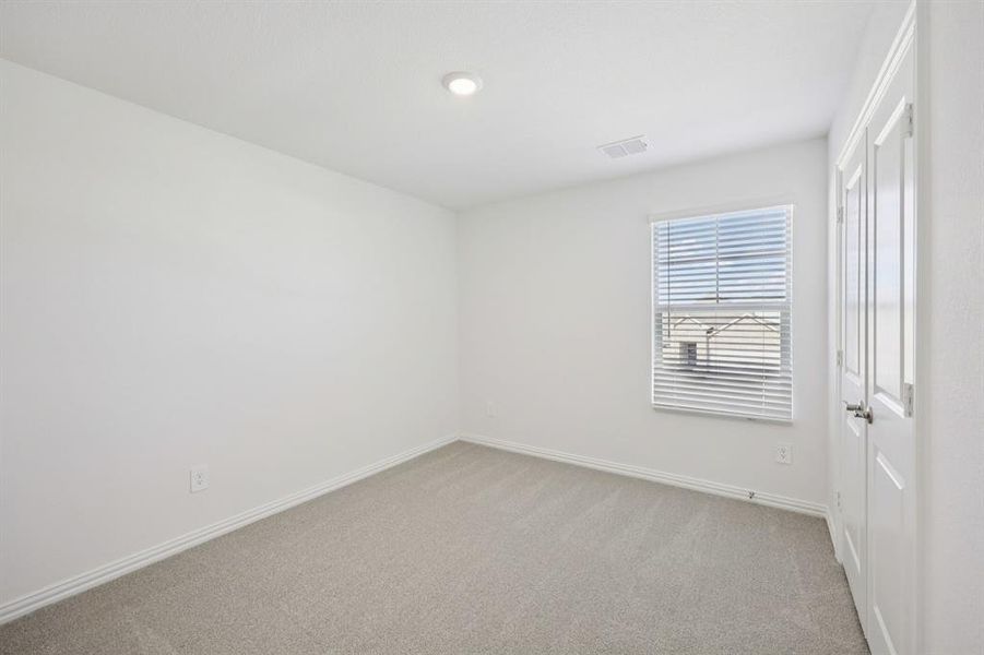 Spacious, unfurnished interior of a new home in Lakehaven - Signature Series, Farmersville (Image 31).