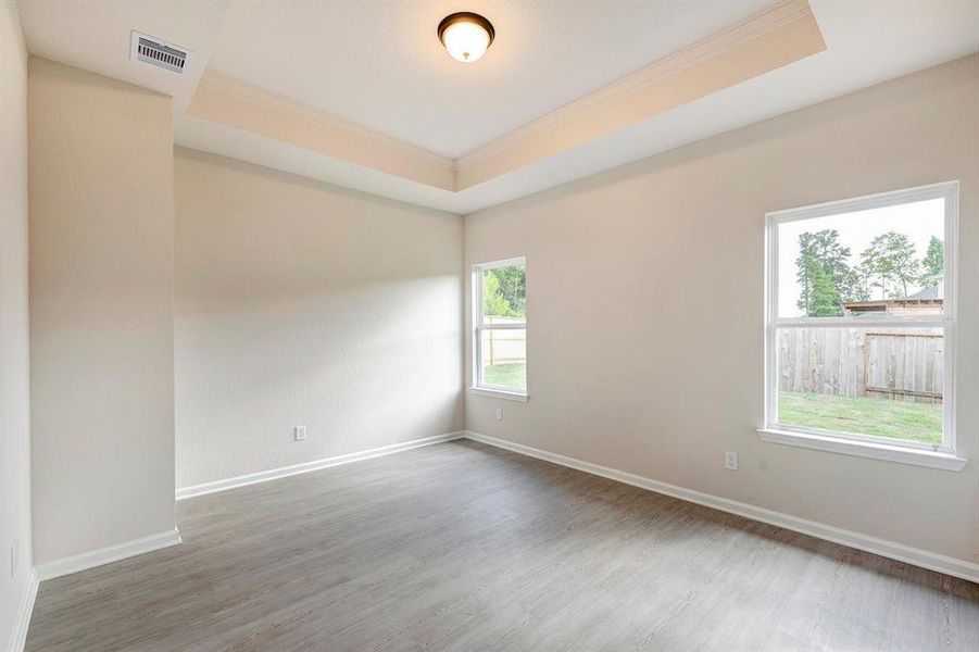 Spacious, unfurnished interior of a new home in , Trenton (Image 10).