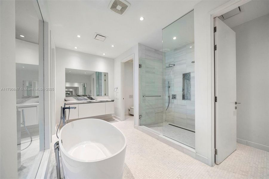 Furnished interior view inside a new home in Missoni Baia, Miami (Image 21).