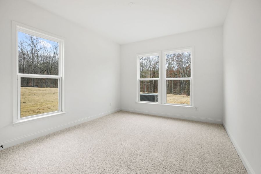 Spacious, unfurnished interior of a new home in Forest Creek, Waxhaw (Image 77).