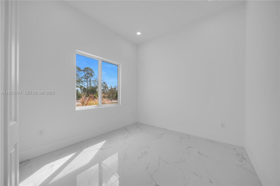 Spacious, unfurnished interior of a new home in , Lehigh Acres (Image 37).