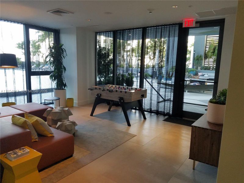 Community amenities in , Miami (Image 17).