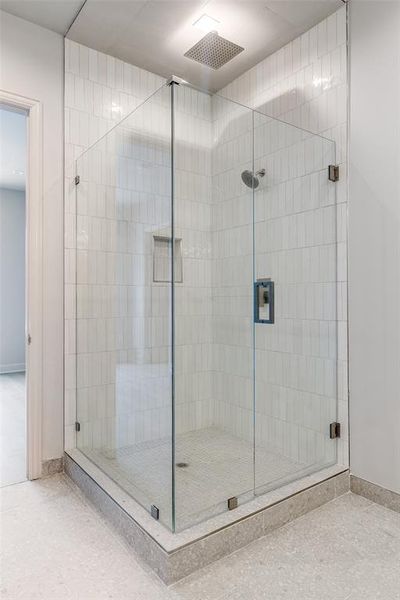 Furnished interior view inside a new home in , Dallas (Image 8).